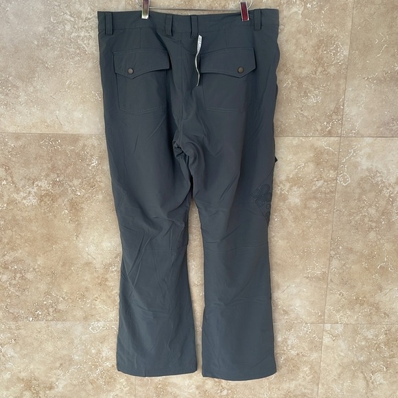 Eddie Bauer Women’s Fleece Lined Outdoor Pants Size 16 Dark Smoke Gray Cargo - Picture 4 of 16